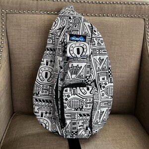 Kavu Rope Sling Bag Black And White Print Horseshoe Tennis Racket